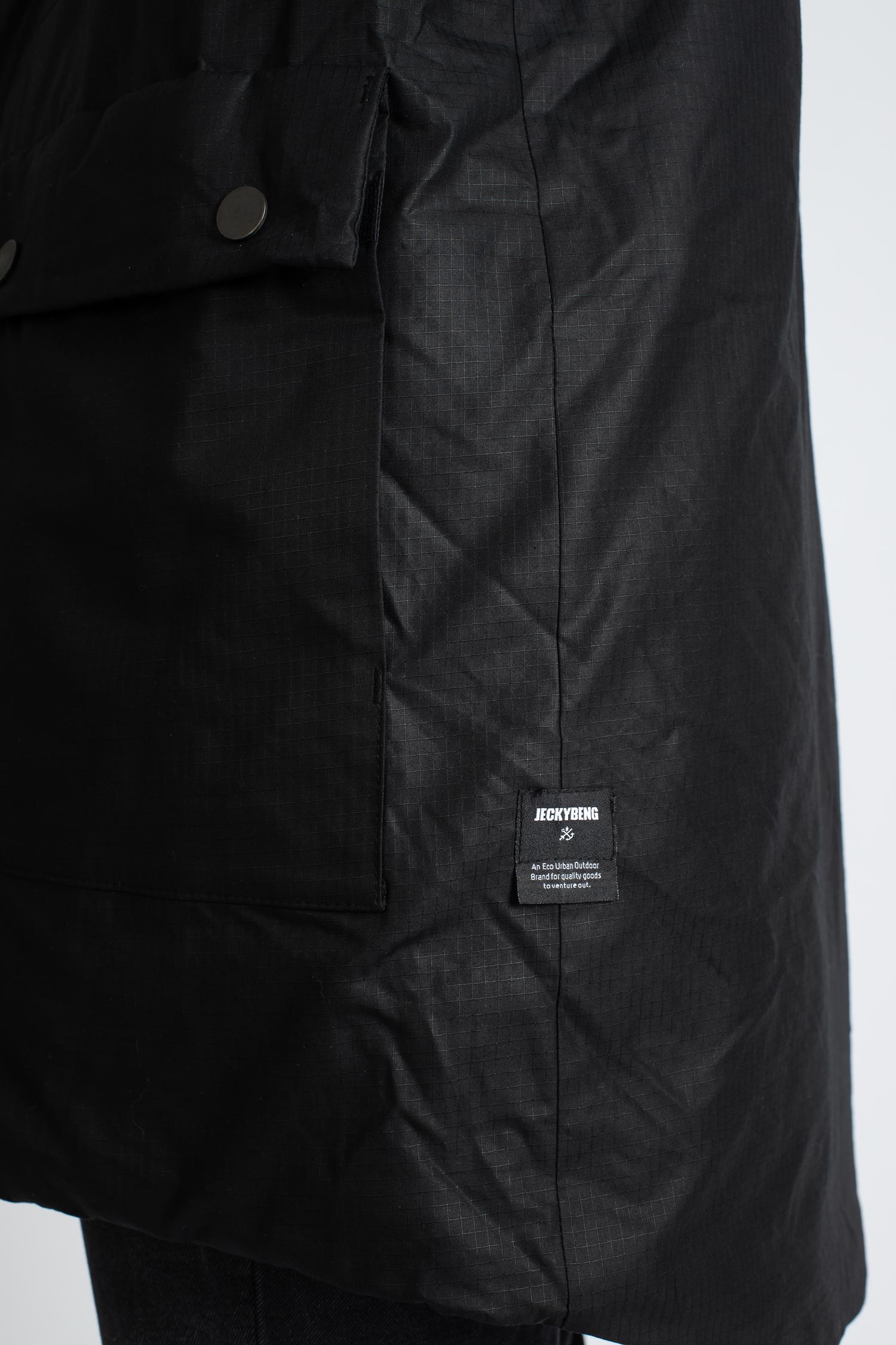 JECKYBENG-LIGHTWEIGHT-WINTERJACKET-06 deep-black
