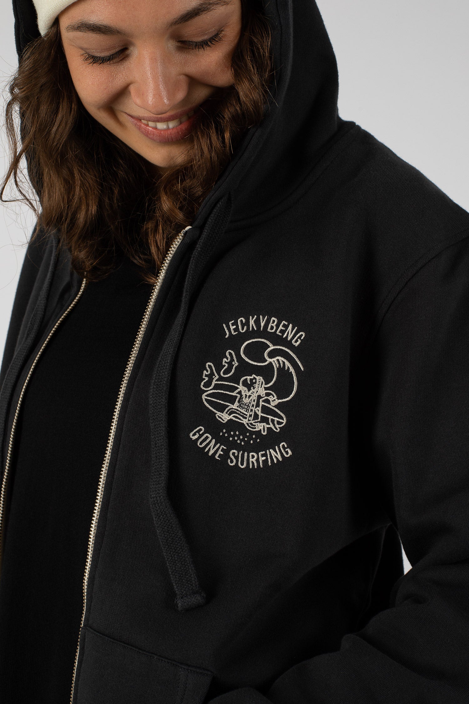 The SURFER ZIP-HOODIE