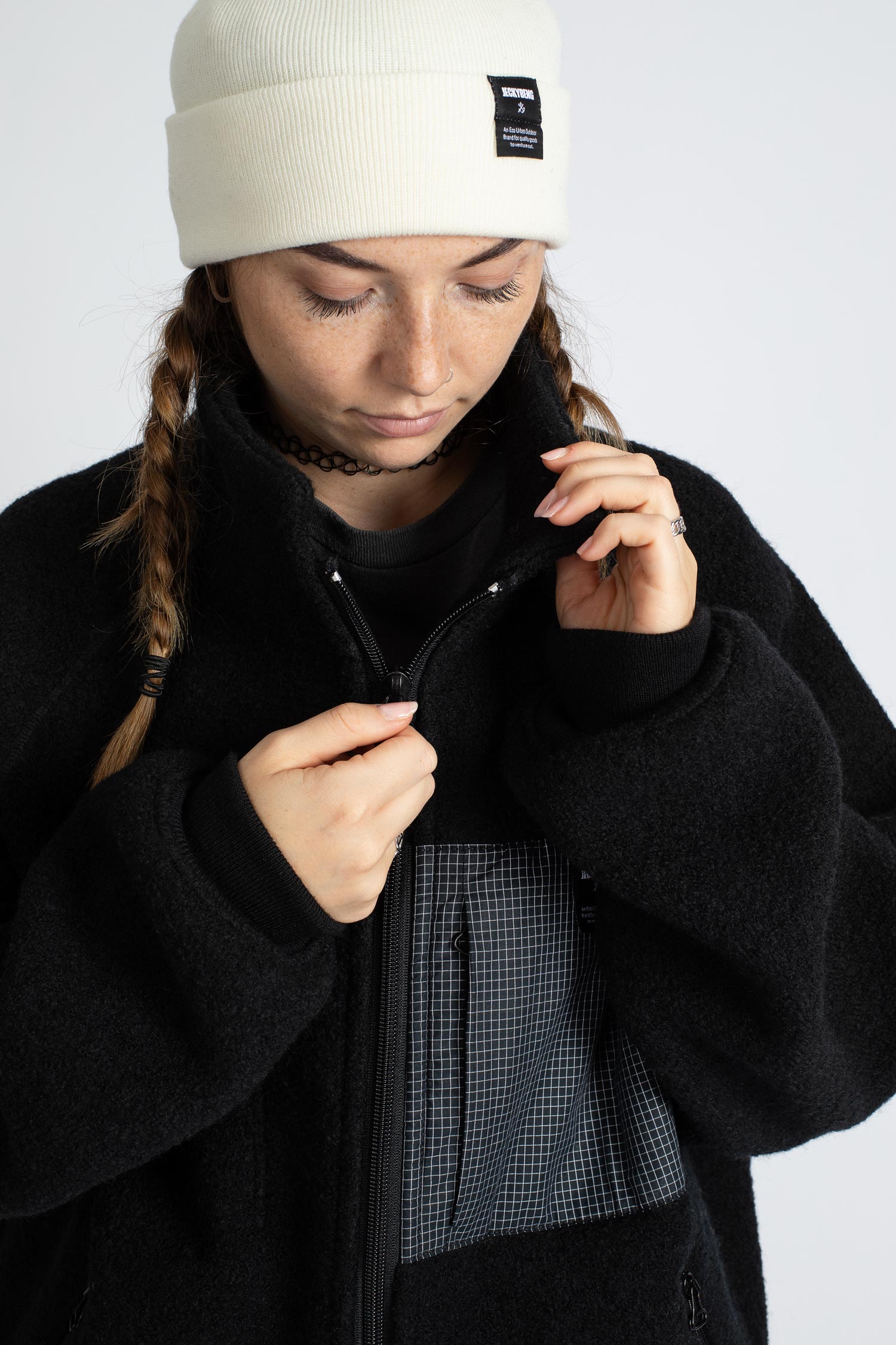 JECKYBENG-The-NATURAL-WOOLFLEECE-JACKET-03 deep-black