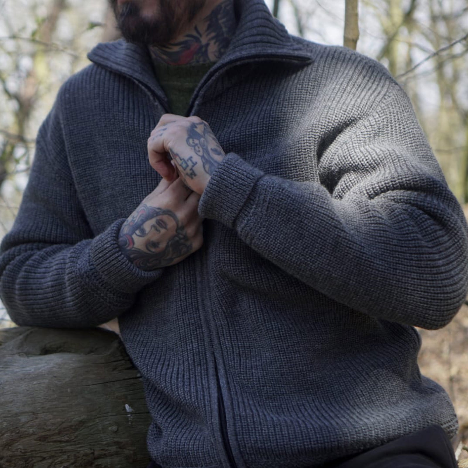 The MERINO ZIP TROYER