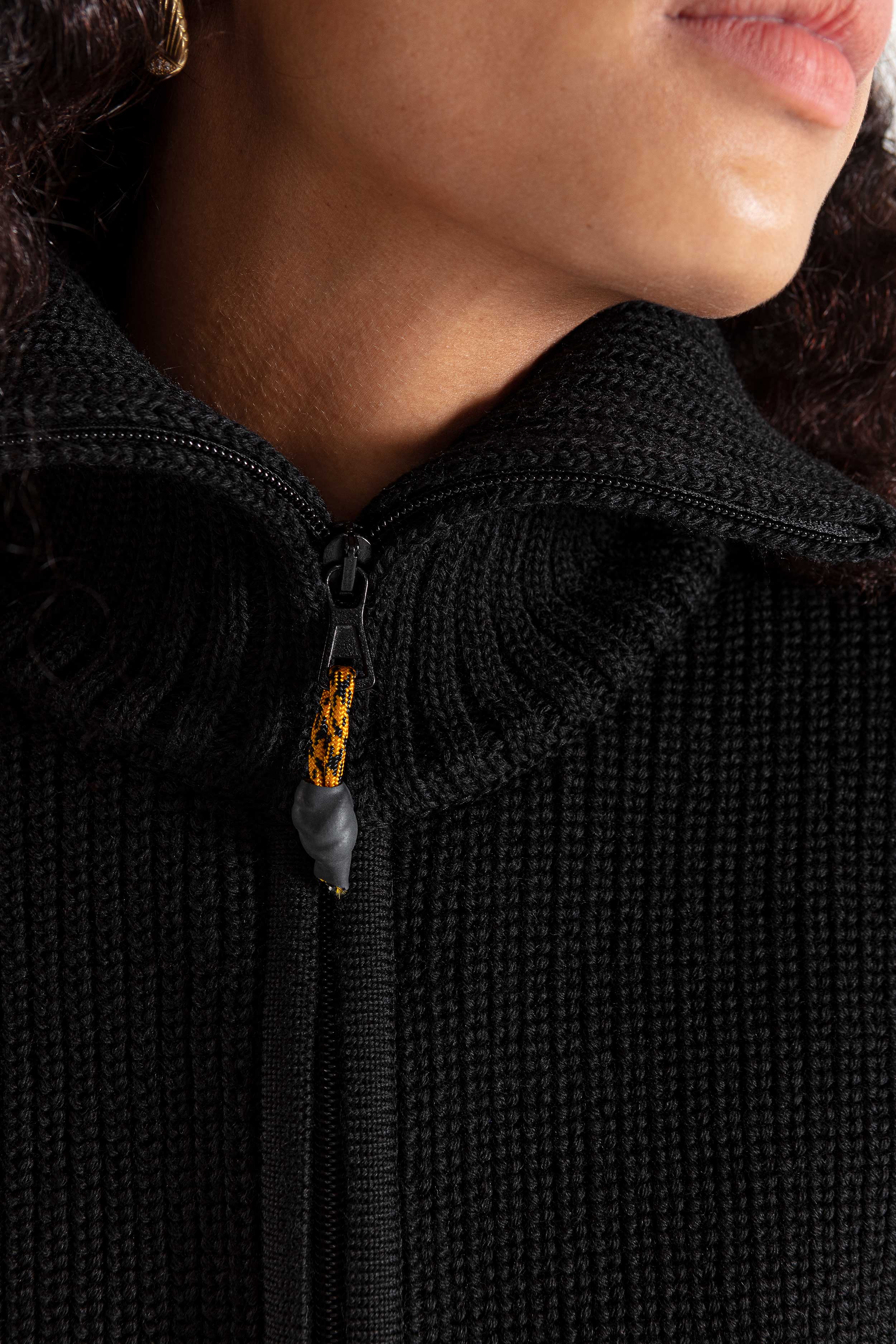 JECKYBENG-The-MERINO-TROYER-16 deep-black