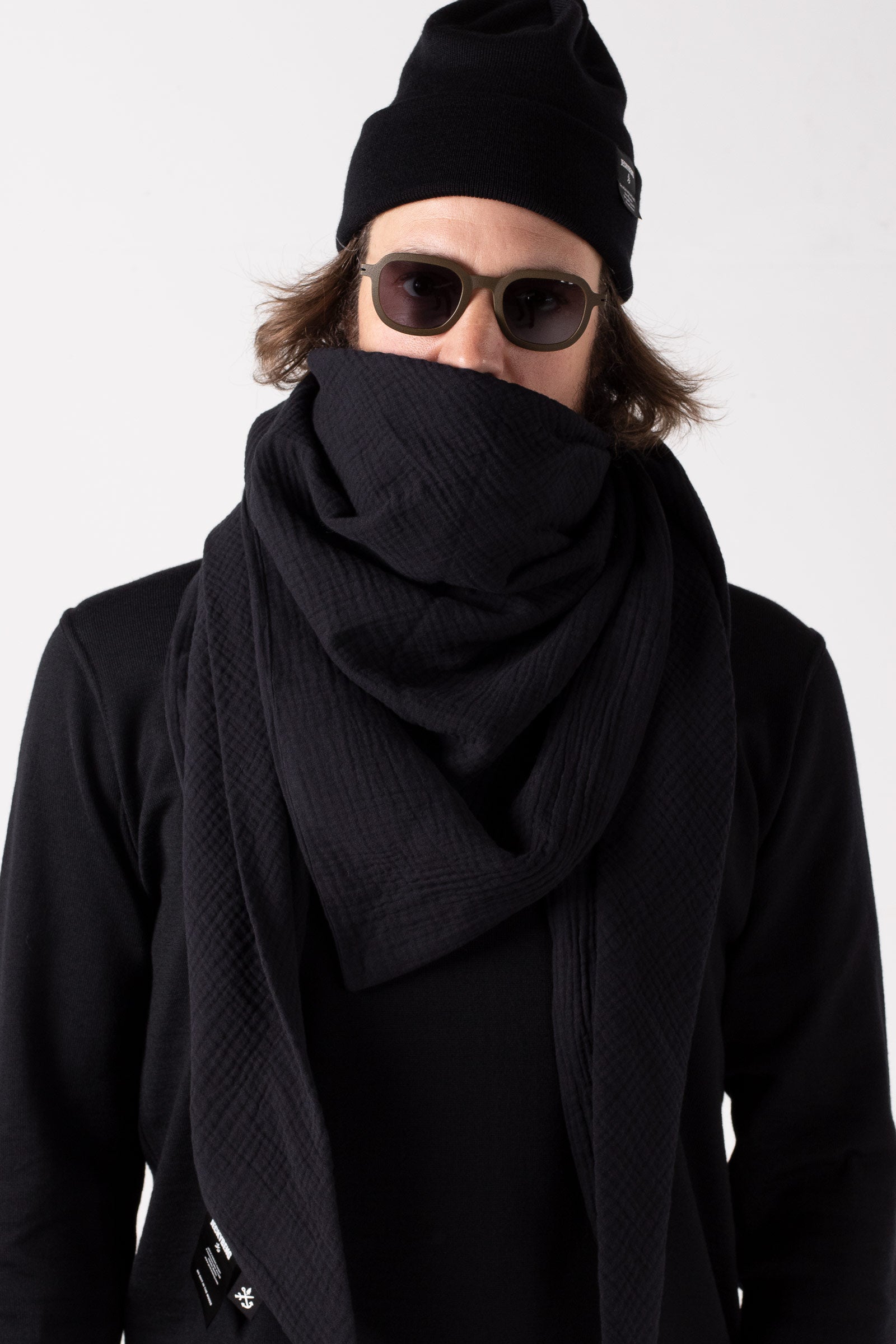 JECKYBENG-The-SCARF-02 midnight-black