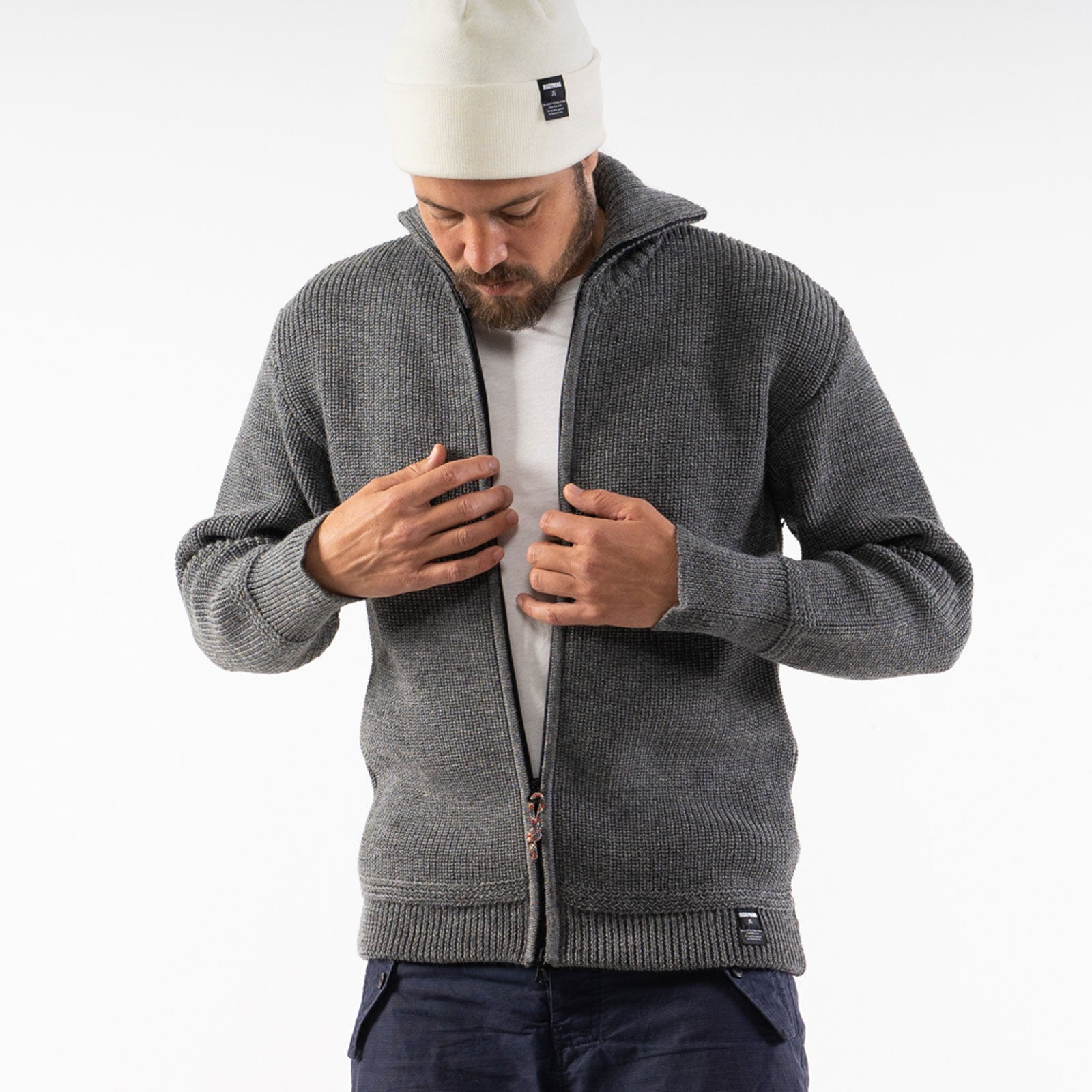 The MERINO ZIP TROYER