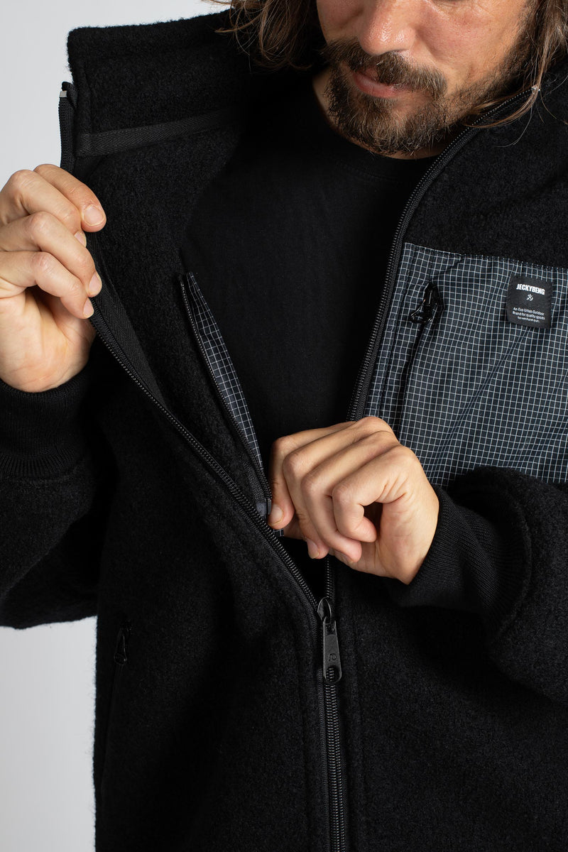 THE NATURAL WOOLFLEECE VEST
