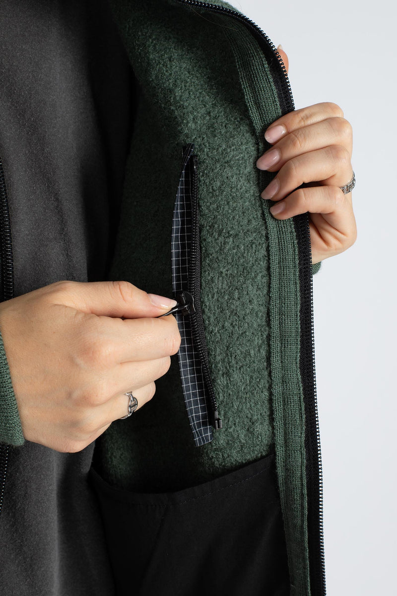 The NATURAL WOOLFLEECE JACKET - olive green