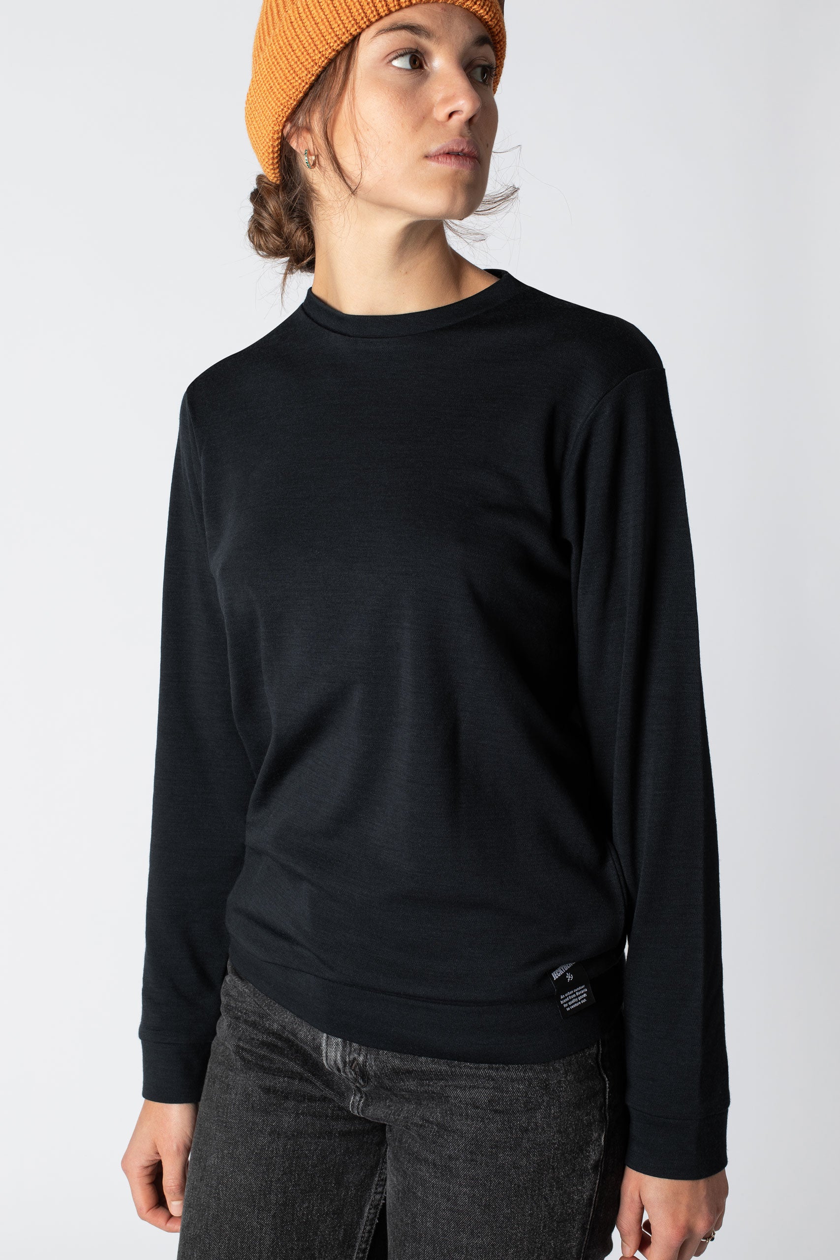Jeckybeng-the-merino-sweater-deep-black_00003