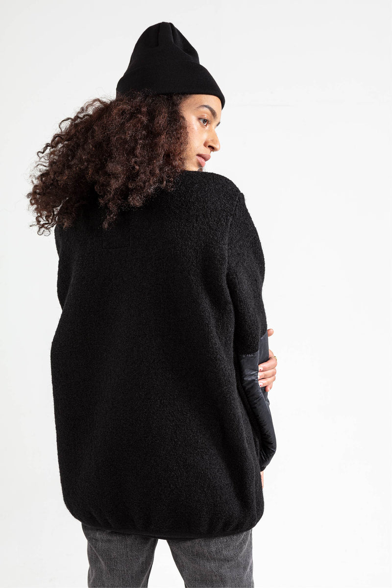 THE NATURAL WOOLFLEECE black (2022)