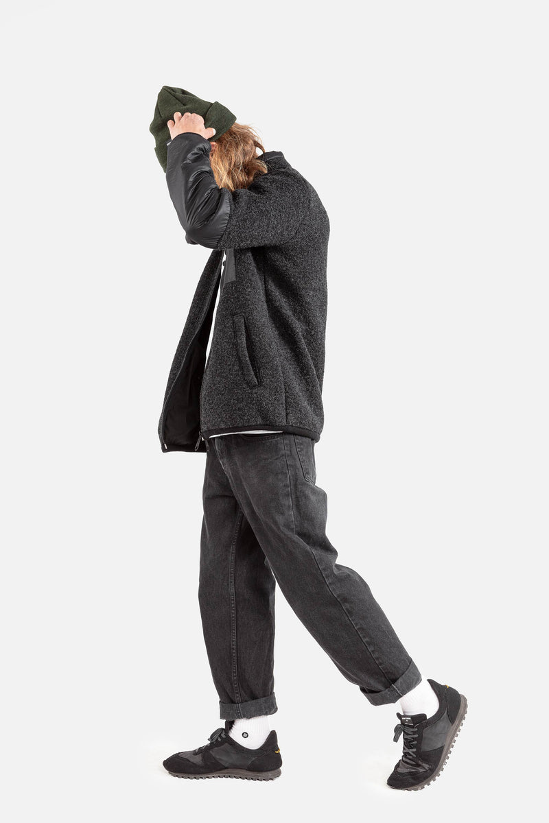THE NATURAL WOOLFLEECE black (2022)