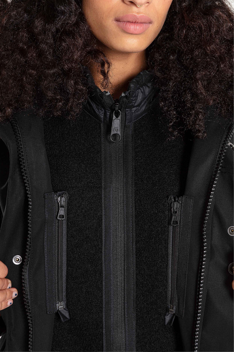 THE NATURAL WOOLFLEECE black (2022)