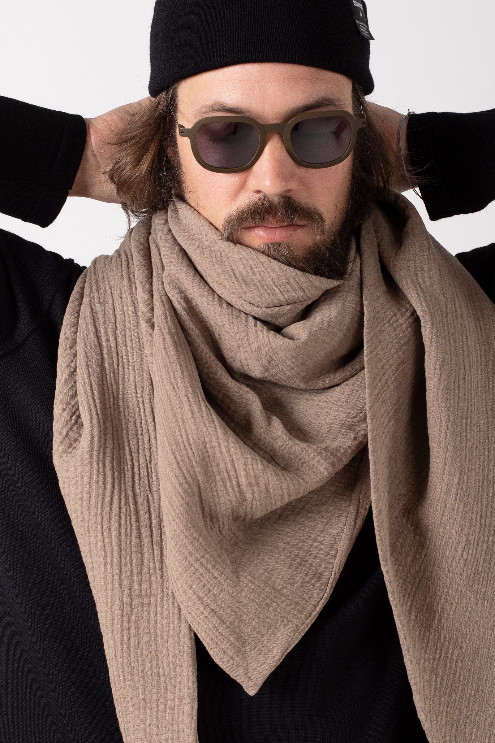 JECKYBENG-The-SCARF-03-warm-taupe